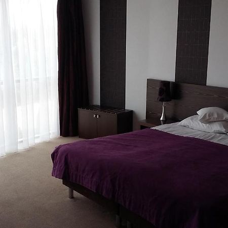 Hotel Niepołomice Kültér fotó