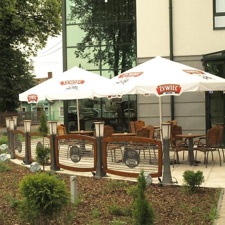 Hotel Niepołomice Kültér fotó