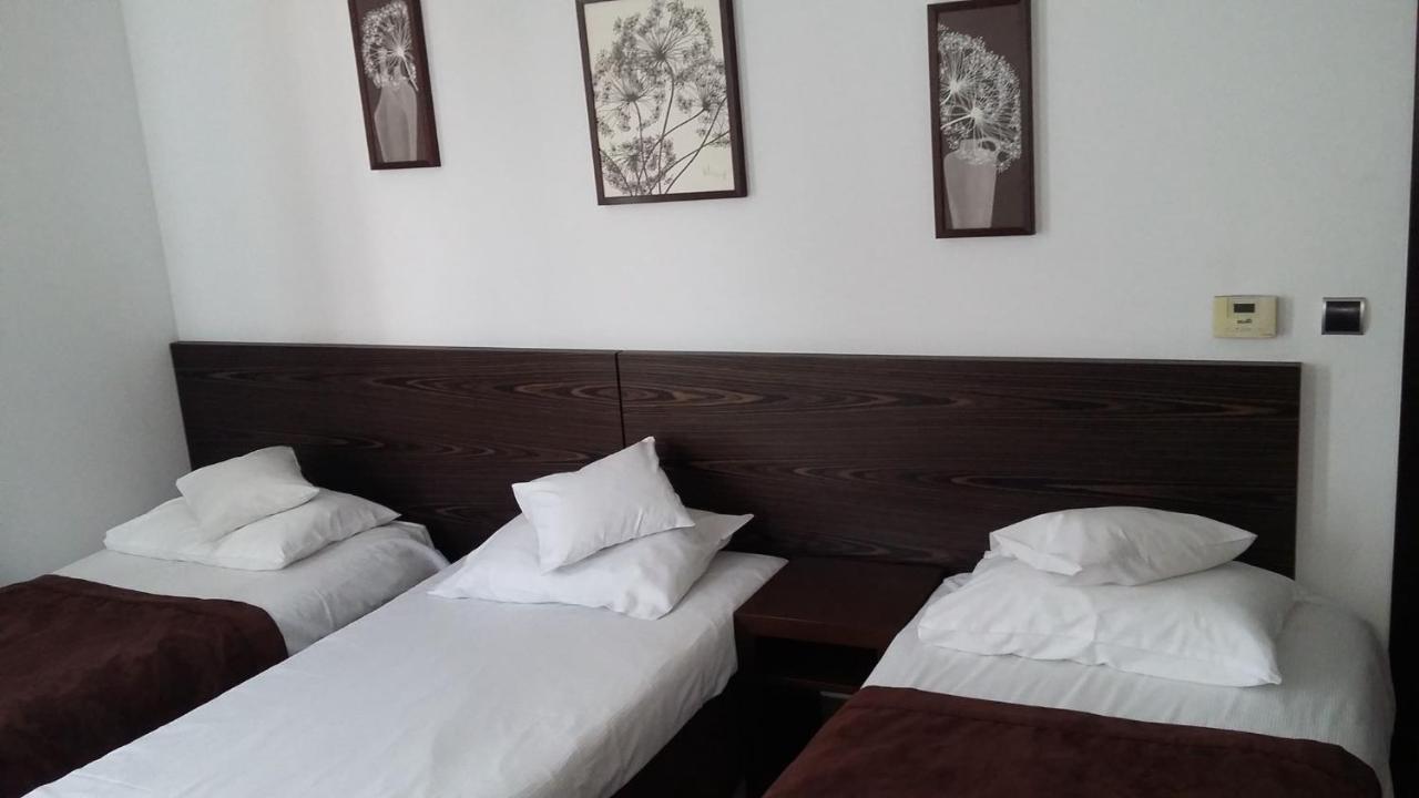 Hotel Niepołomice Kültér fotó