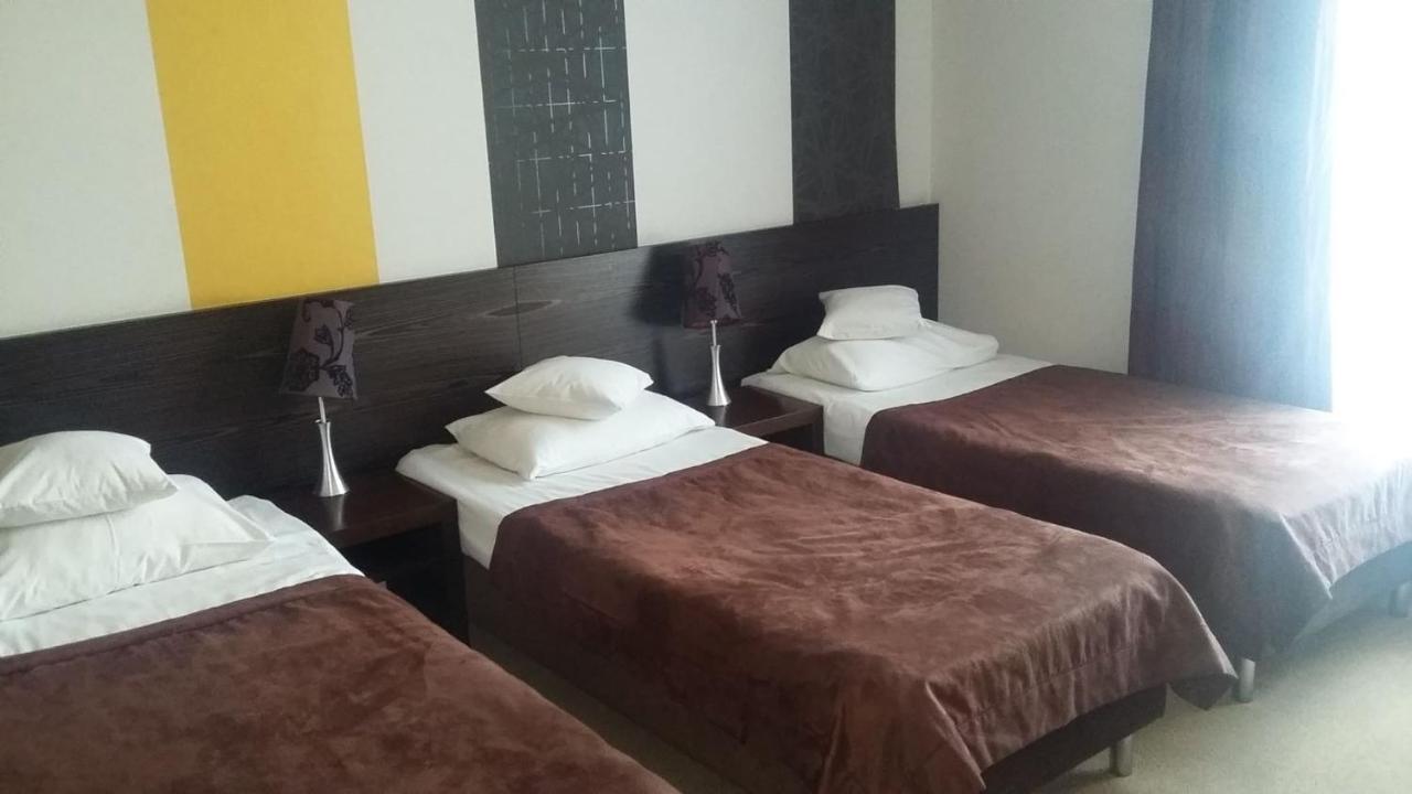 Hotel Niepołomice Kültér fotó