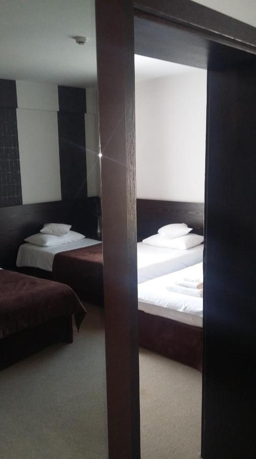 Hotel Niepołomice Kültér fotó