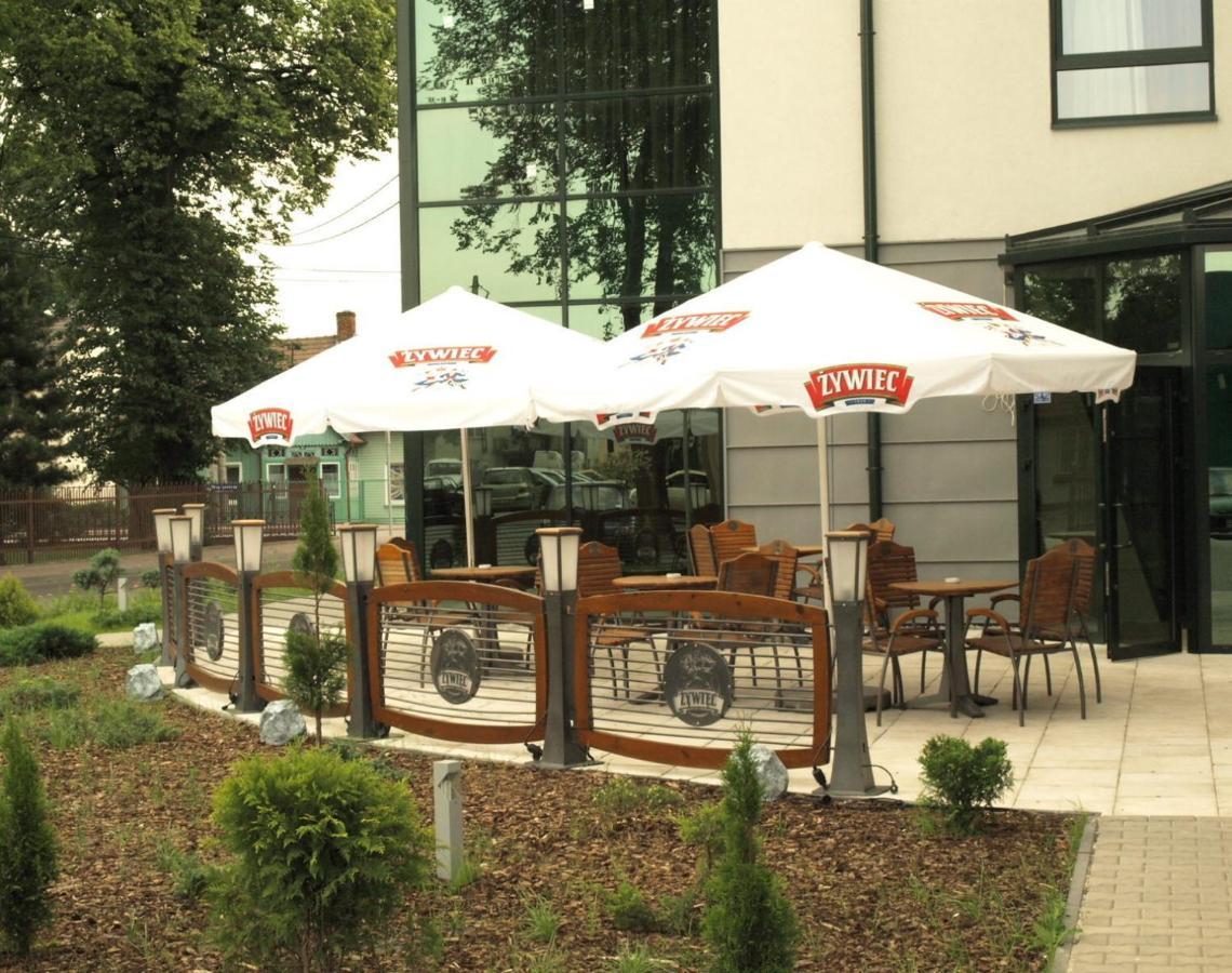 Hotel Niepołomice Kültér fotó