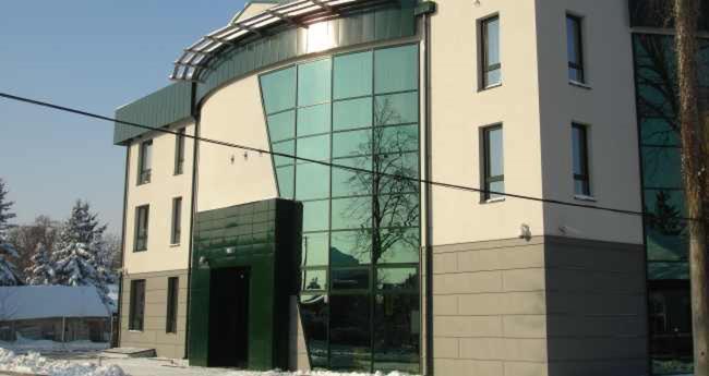 Hotel Niepołomice Kültér fotó