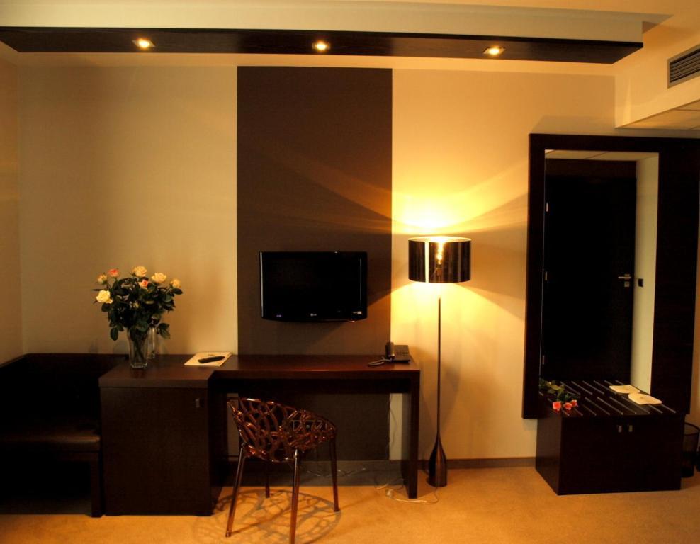 Hotel Niepołomice Szoba fotó