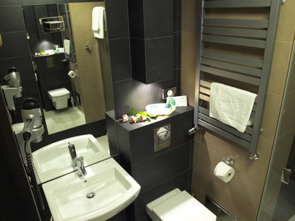 Hotel Niepołomice Szoba fotó